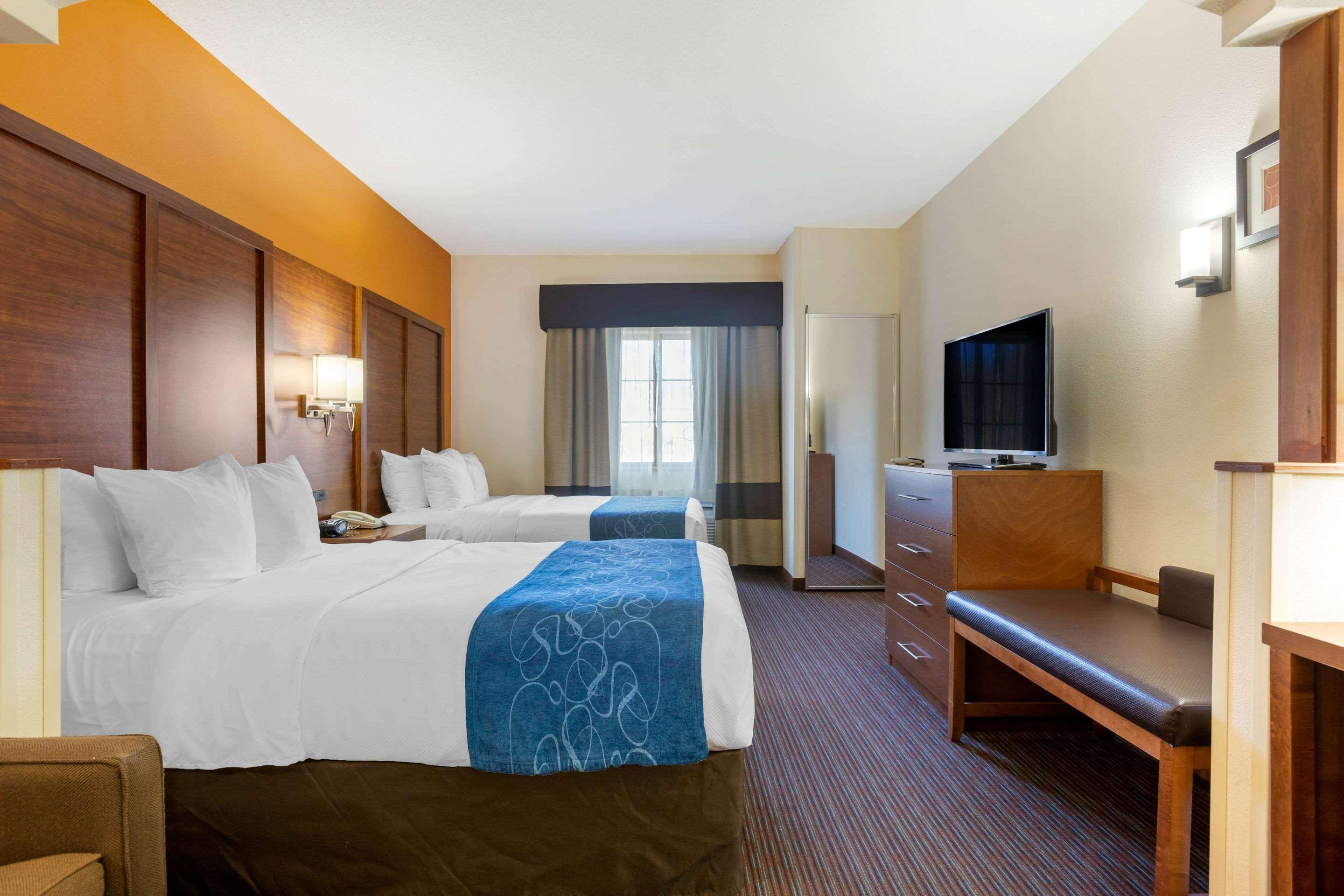 Comfort Suites Stevensville - St Joseph Екстериор снимка