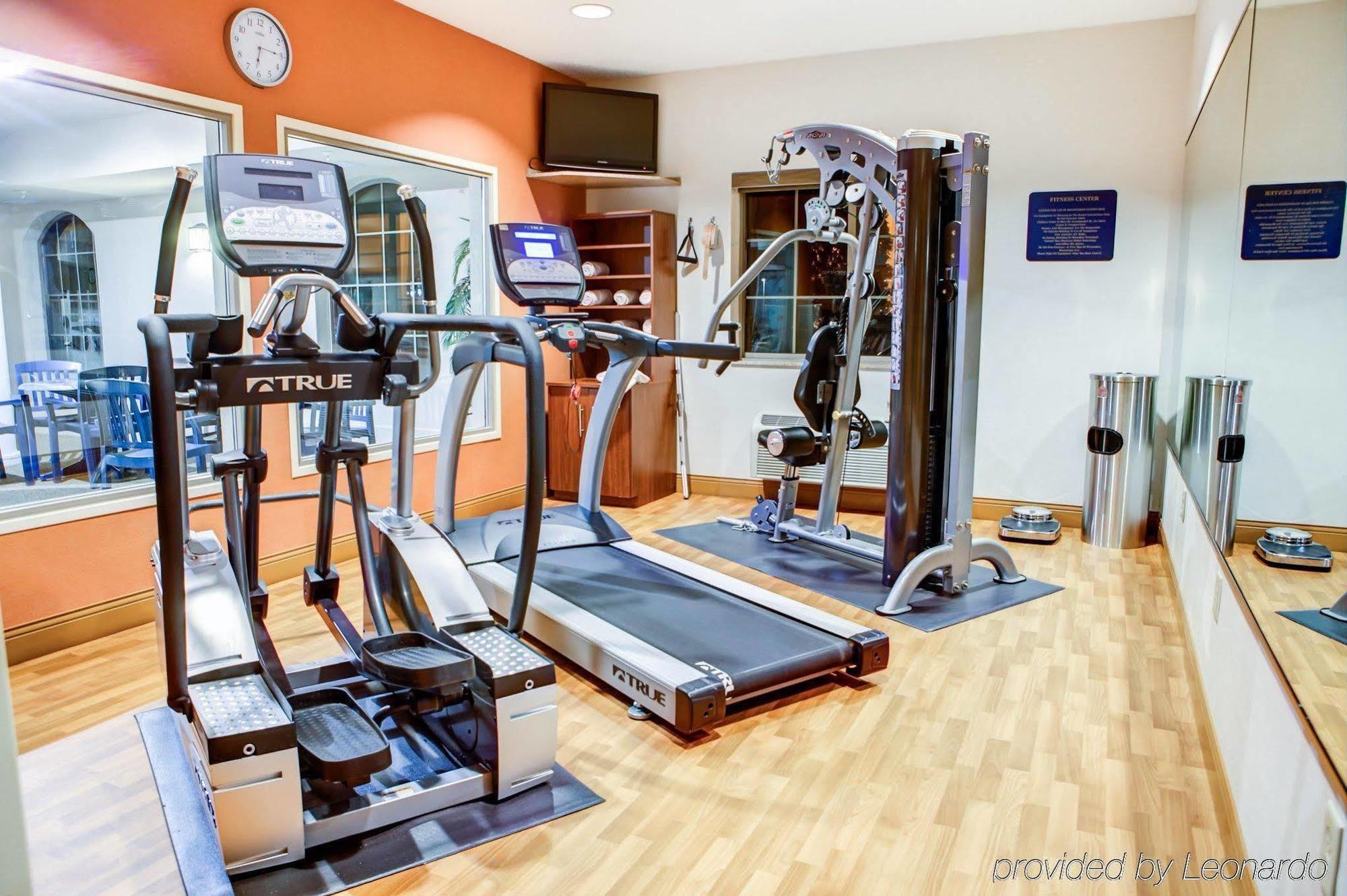 Comfort Suites Stevensville - St Joseph Екстериор снимка